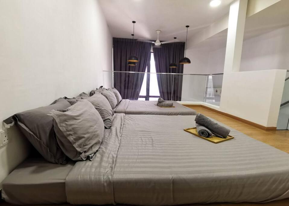 Ekocheras Loft 5 Pax, #snooker #abovemall #balcony #freecarpark Apartment Kuala Lumpur